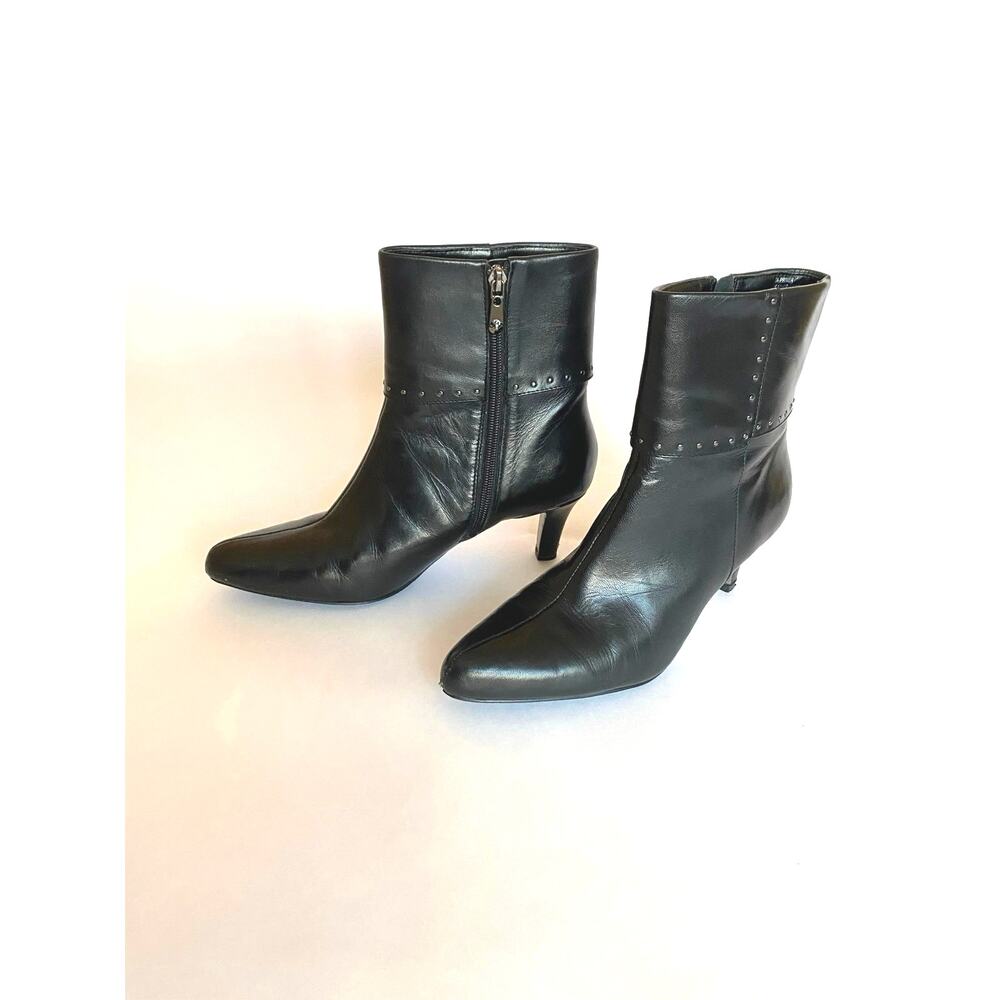 Tahari Black Leather Ankle Boot Heeled Studded Size 7M